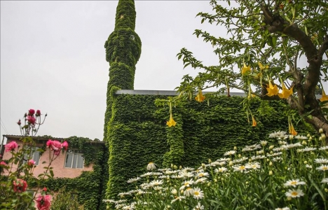 Adana Köprüköy Camii mimarisiyle dikkat çekiyor!