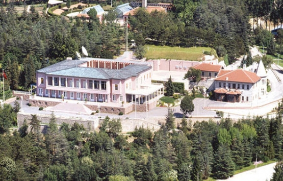 Çankaya Köşkü yardımcılara!