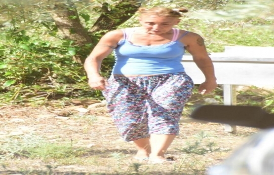 Özlem Tekin köy hayatına iyice alıştı!