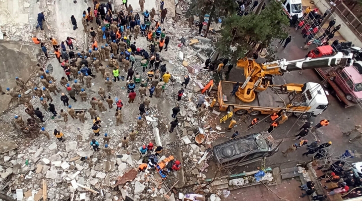 DEÜ lü jeofizikçilerden deprem ön raporu: Adıyaman, Malatya, Gaziantep te deprem riski yüksek!