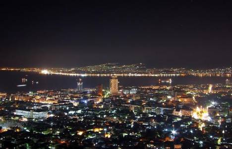 Karamürsel Kent Meydanı’nda kazı çalışmaları sürüyor!