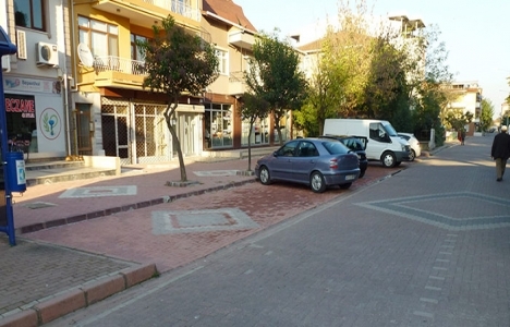 İzmit Belediyesi Körfez Mahallesi'ne park alanı kazandırdı!