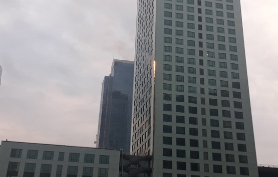 Maslak Sun Plaza'da yangın!