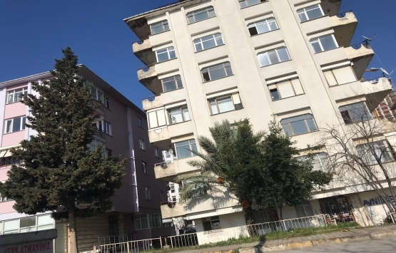 27 yıldır görenleri şaşırtan bina!