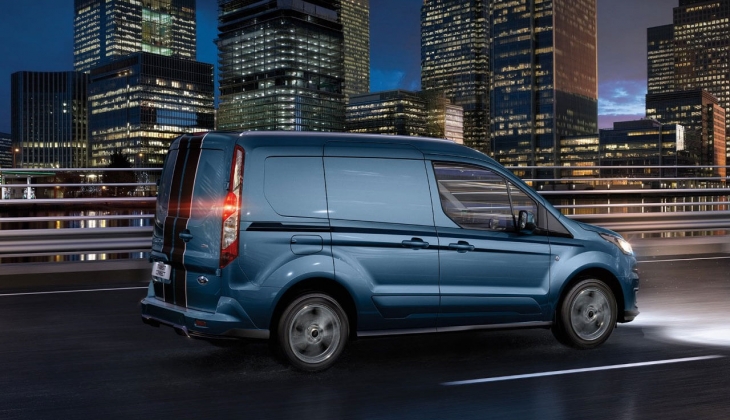 Ford Transit Connect te 100 bin TL ye 0.99 faiz kampanyası! Ford Transit Connect kaç lira? 3 Temmuz 2022 fiyat listesi