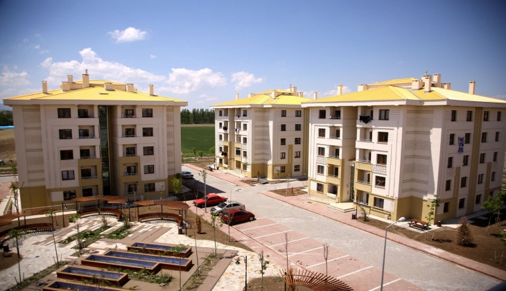 TOKİ Niğde Çiftlik’te 240 ay vadeli sosyal konut!