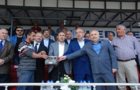 Adıyaman’da 18 derslikli ilkokulun temeli törenle atıldı!