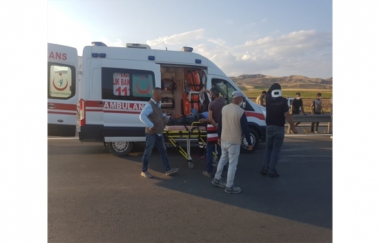 Sivas'ta işçi taşıyan kamyonet devrildi 4 kişi yaralandı!