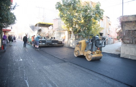 Adana Yeşilevler'in yolları asfaltlandı!