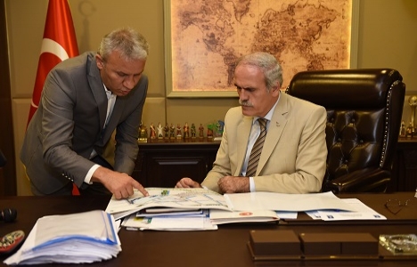 Recep Altepe'den İnegöl Fuar Merkezi´ne destek!