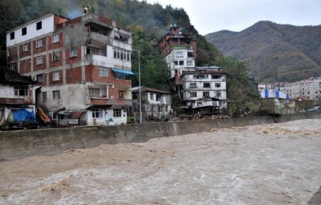 Selden etkilenen Artvin'de 170 ev boşaltıldı!