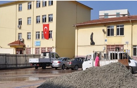 İzmit 28 Haziran Ortaokulu'nun yapımı 300 günde tamamlanacak!