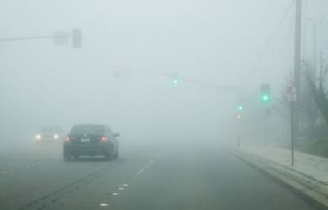 Bolu'da yoğun sis nedeni ile görüş mesafesi 15 metreye kadar düştü!