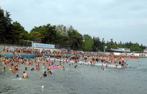 Kocaeli'de vatandaşlar, oy kullandıktan sonra plajlara akın etti!
