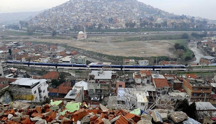 İzmir'in artık yeni inşaatları taşıyacak gücü kalmadı: Kentsel dönüşüme değil, kentsel değişime ihtiyaç var!