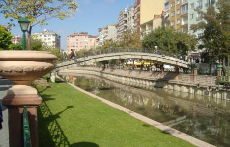 Eskişehir'de inşaattan düşen işçi öldü!