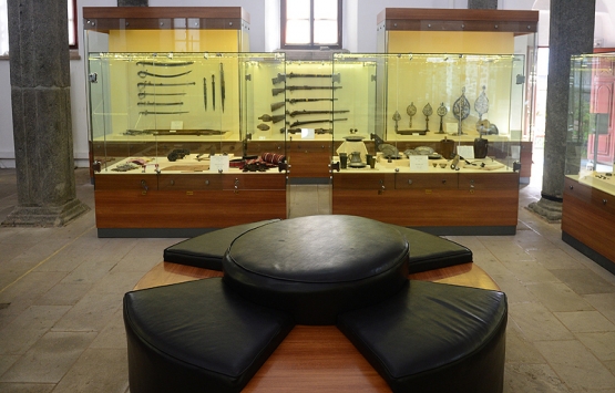 Giresun daki eski kilise binası 30 yıldır tarihe ev sahipliği yapıyor!