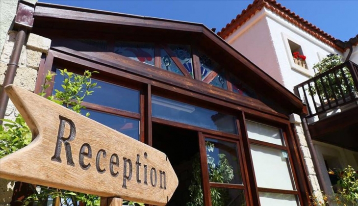 Kayak yapamayan tatilciler kaplıcaya koştu!