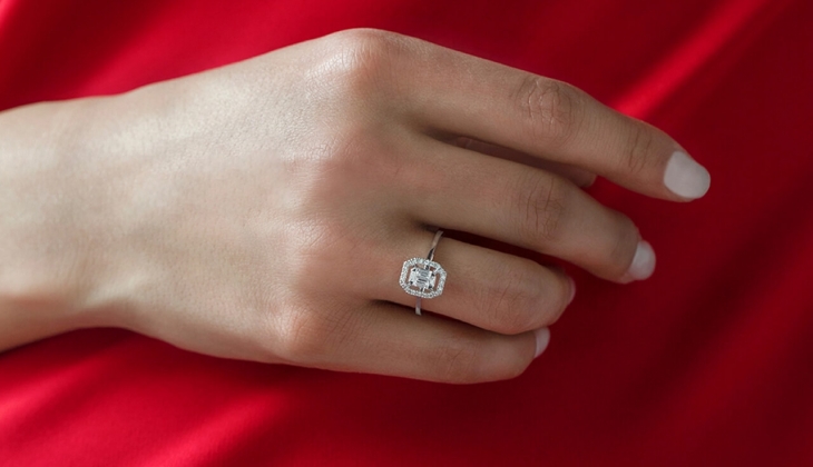 Pırlanta baget yüzük isteyenlere güzel haber geldi! Net yüzde 50 indirim! 8 Eylül 2022 Zen Pırlanta fiyat listesi