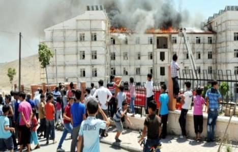 Gaziantep'te öğrenci yurdunda yangın çıktı!