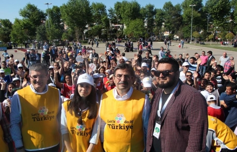 İdris Güllüce Let’s do it etkinliğine destek verdi!