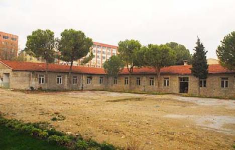 Denizli Endüstri Meslek Lisesi taş binalarının yıkılması gündeme geldi!