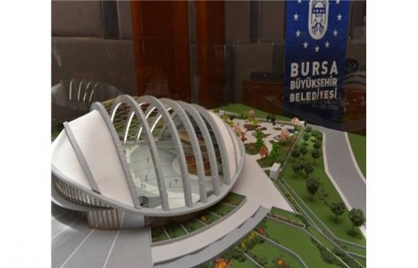 Bursa Kültürpark'ta açık hava tiyatrosu açıldı!