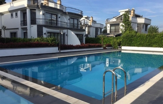 Koronavirüs kiralık havuzlu villalara talebi artırdı!
