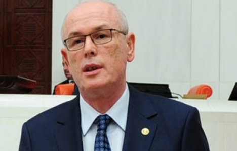 Kazım Kurt: Eskişehir'in yeni stadı yeniden taşınmayacak!