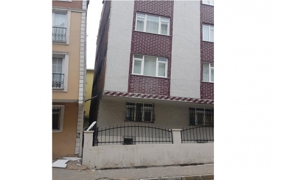 Bağcılar da çökme riski olan bina boşaltıldı!