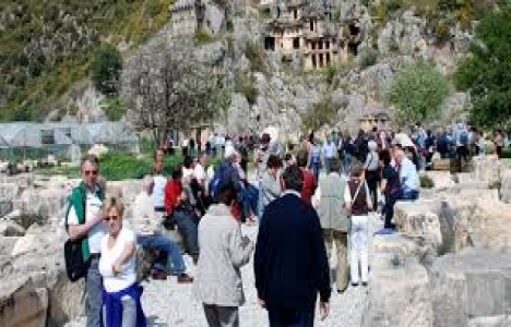 Antalya Myra Antik Kenti ziyaretçi sayısı düştü!