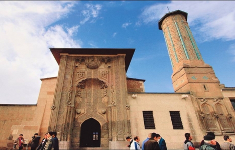 Konya'da Selçuklu ve Osmanlı dönemine ait yapılar yenileniyor!