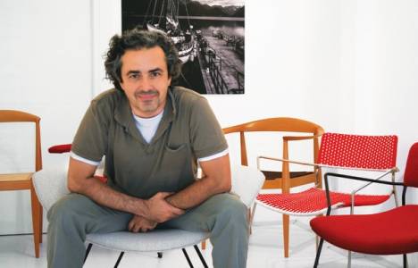 Neptün Öziş kimdir?