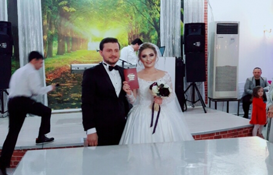 Emlakkulisi.com Sosyal Medya Uzmanı Şerife Aydın evlendi!