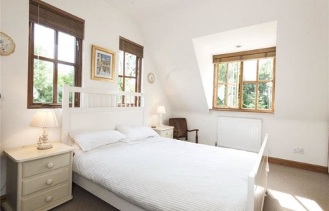 İngiltere deki Molly nin Evi satışa çıktı!