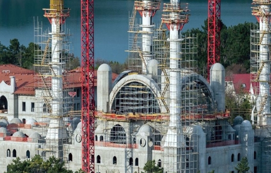 Kırım Cuma Camisi'nin iç süslemelerini Türk ustalar yapacak!