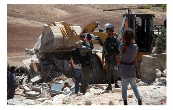 İsrail Kudüs'te 8 çocuklu Filistinli aileyi evsiz bıraktı!