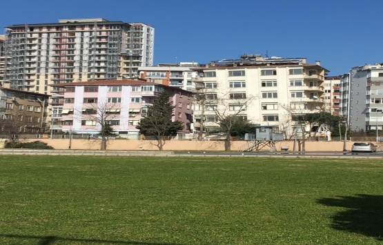 27 yıldır görenleri şaşırtan bina!