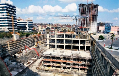 Ümraniye'deki AVM inşaatında patlatılan dinamitler işyerlerine zarar veriyor!