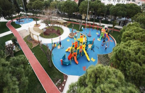 Konak İhsan Alyanak Parkı yenilendi!