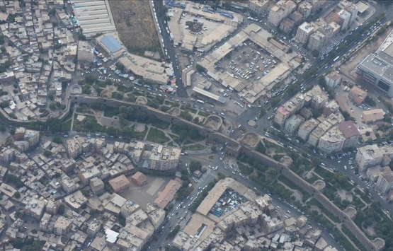 Diyarbakır Sur da ticari alanların satılmasına tepki!