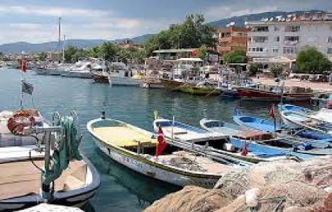 Altınoluk yazın 20 ilden daha kalabalık bir mahalle!