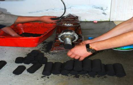 BEÜ öğrencileri atıl durumdaki kömür tozunu katı yakıta dönüştürdü!