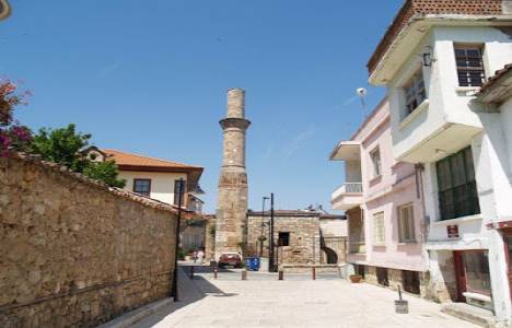 Antalya'da tarihi yapılarda bakım çalışmaları sürüyor!