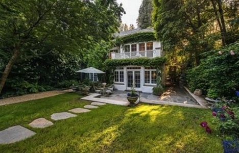 Jennifer Lawrence 24 yaşında malikane sahibi oldu!