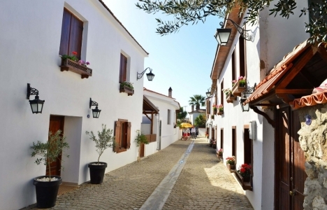 Dünyanın en eski tatil köyü misafirlerini ağırlayacak!