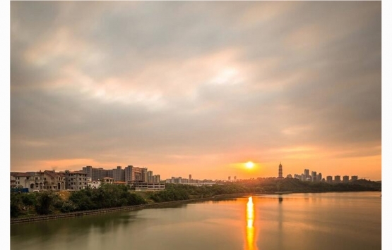 İhya olan en zengin köye gelen herkese villa veriliyor!