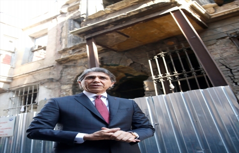 Fatih teki 8 metruk bina için yıkım çalışmaları başladı!