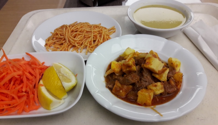 KYK burs miktarı bin 250 TL iken günlük üç öğün yemek maliyeti bin 275 TL'ye ulaşıyor