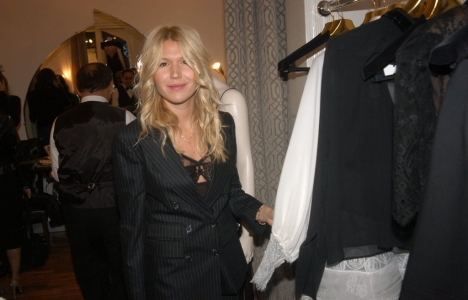 Derin Mermerci Taksim'deki 6 milyon dolarlık evinde kalıyor!